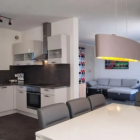 *new* Casa Fila *new* Tatil Evi Funtana